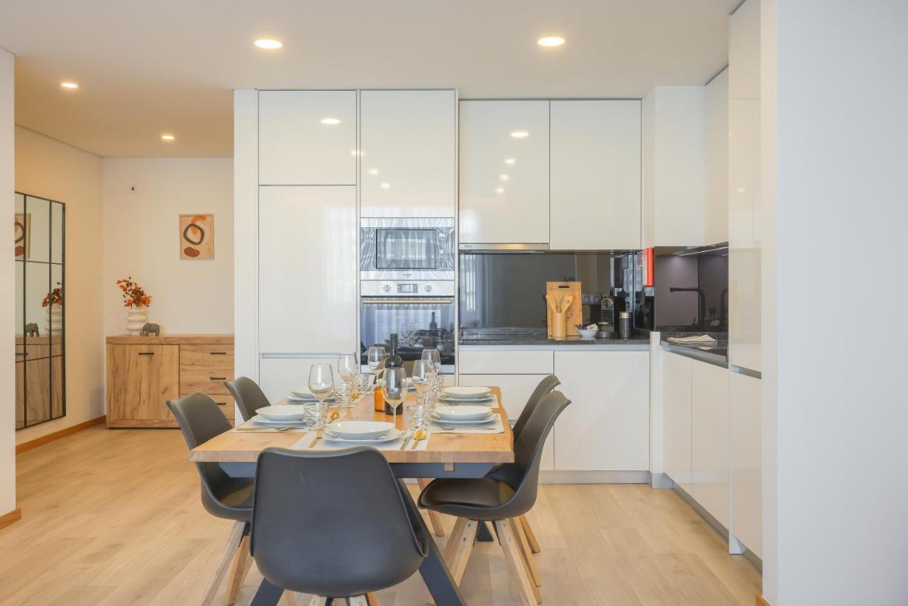 Alameda 74 Luxury Apartment By Home Sweet Home アヴェイロ エクステリア 写真