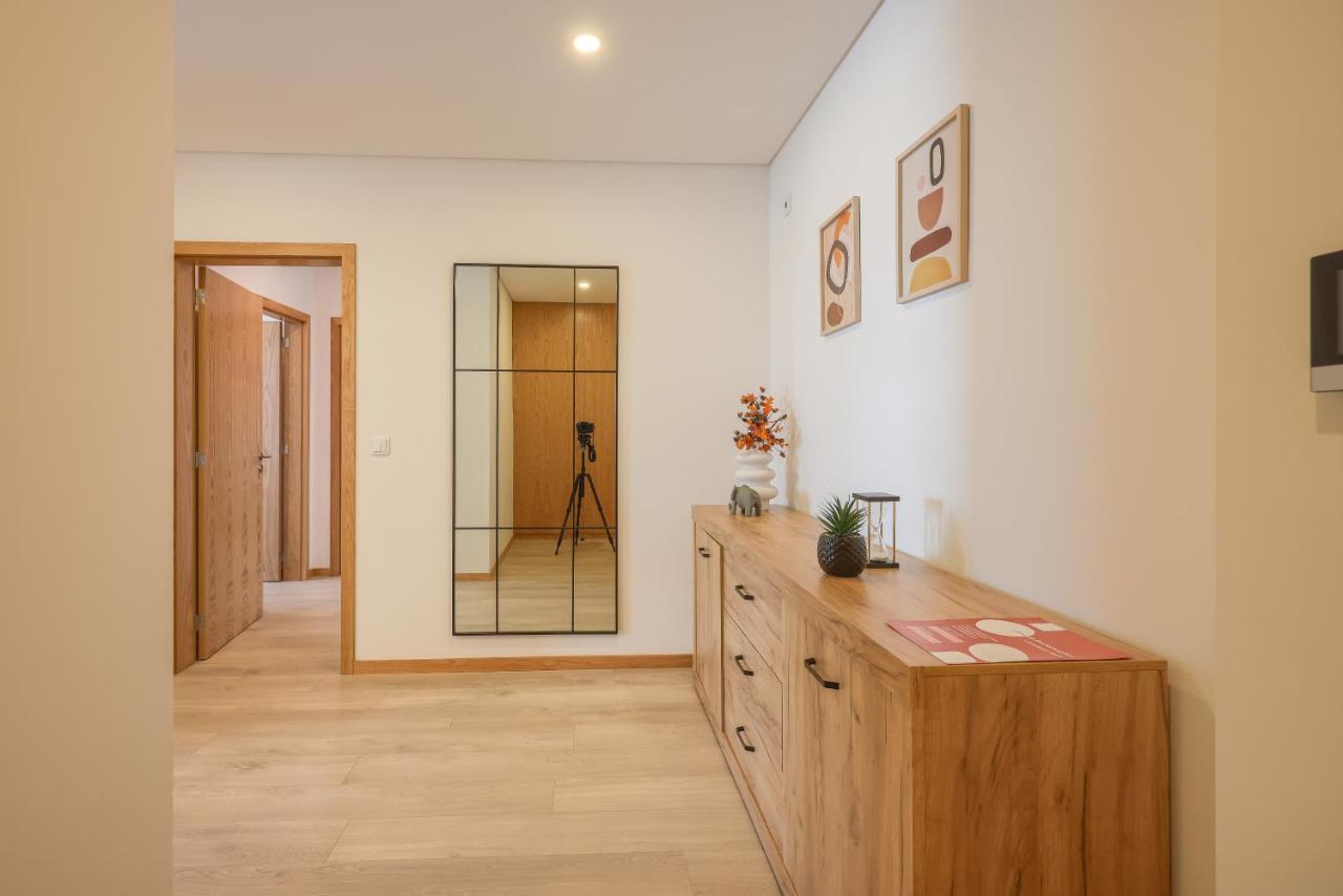 Alameda 74 Luxury Apartment By Home Sweet Home アヴェイロ エクステリア 写真