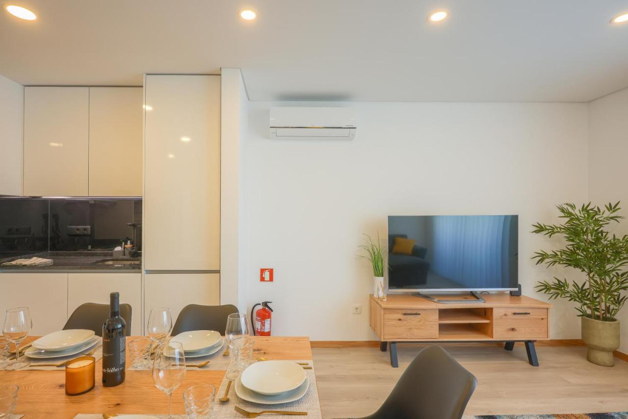 Alameda 74 Luxury Apartment By Home Sweet Home アヴェイロ エクステリア 写真